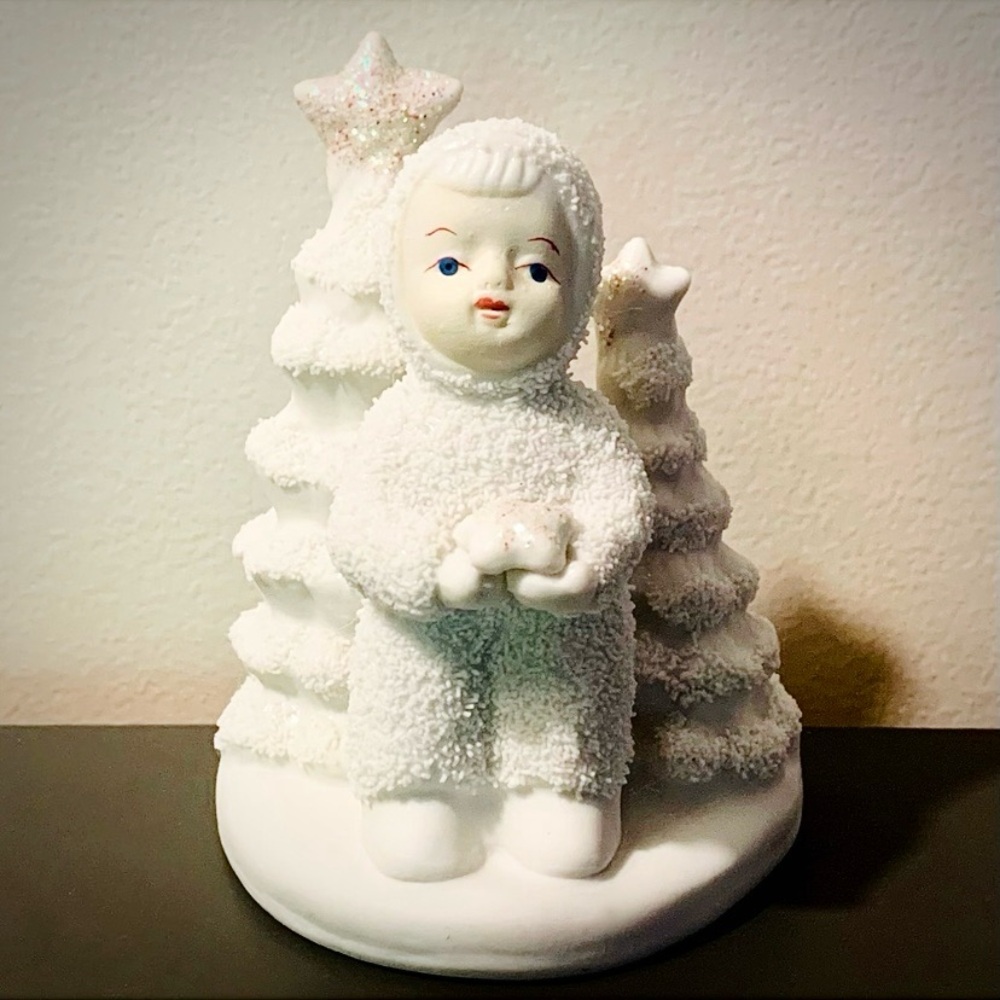 snowbabies collectible figurine